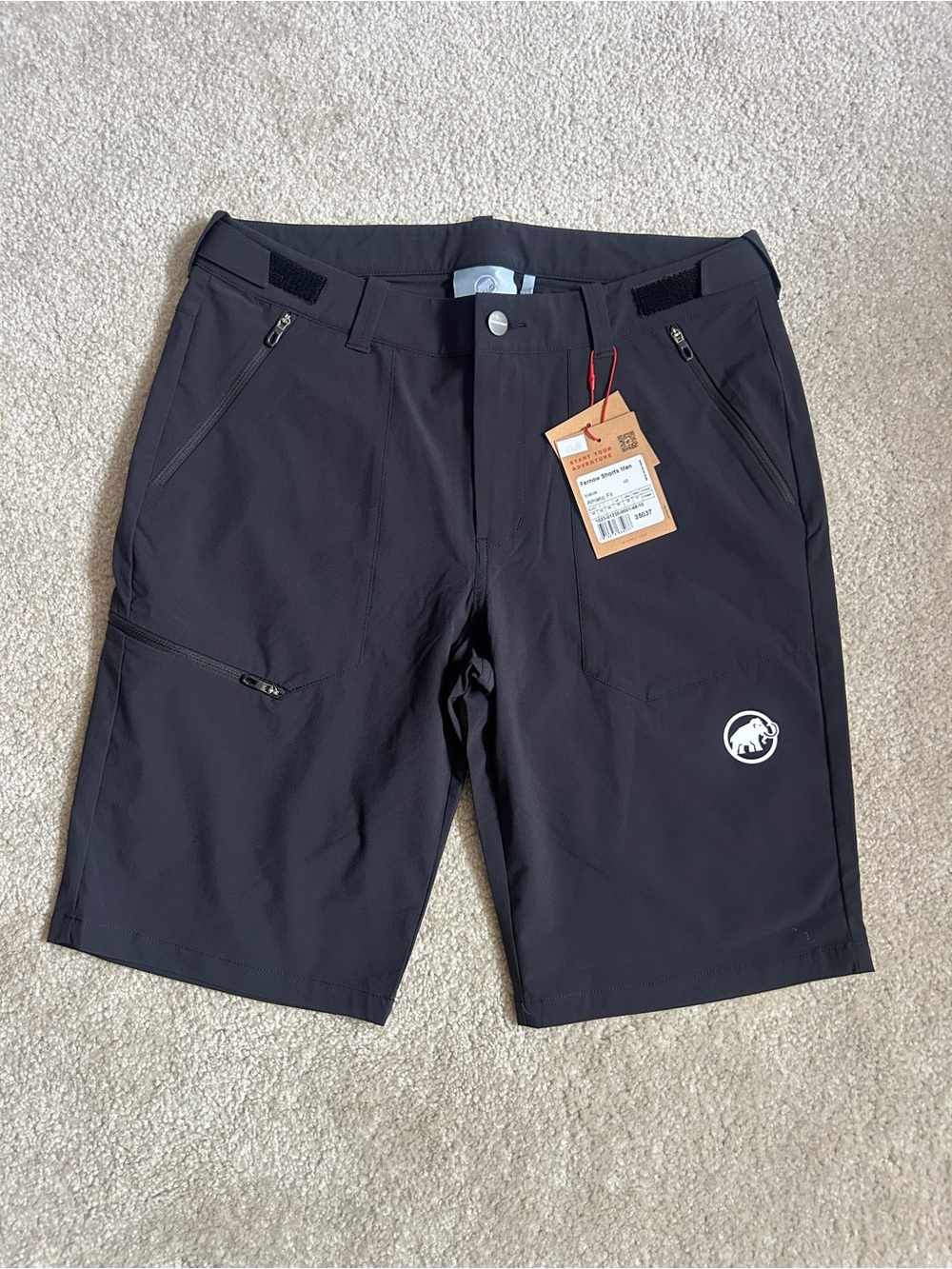MA4-03 NWT Mammut Fernow Shorts Men Black  EU48/USA32